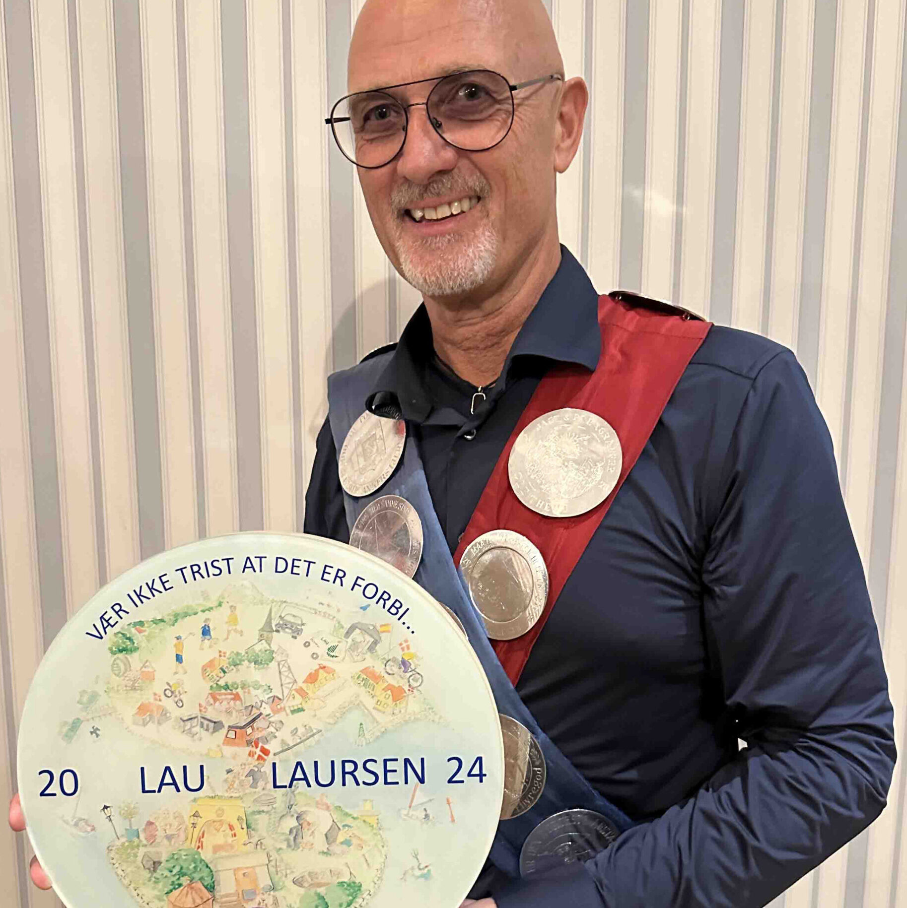 Lau med kongeskjold 2024